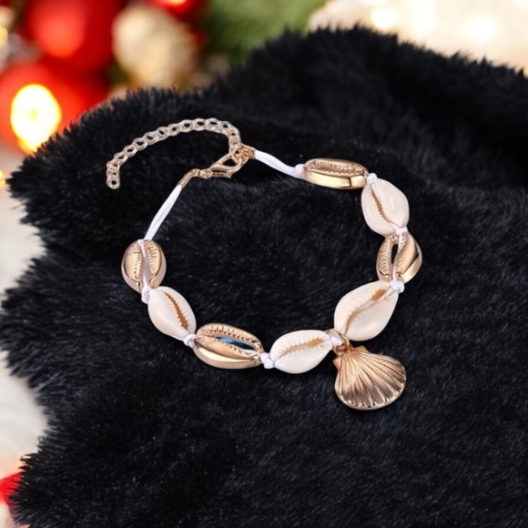 Jewelry - Gold and Cream Shell Bracelet with Polished Finish